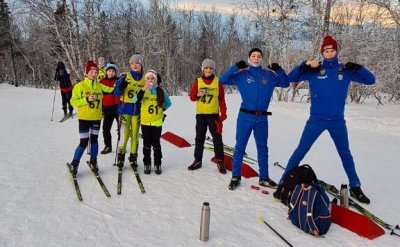 Спортсмены отделения лыжного двоеборья на тренировочных сборах в г. Кировск